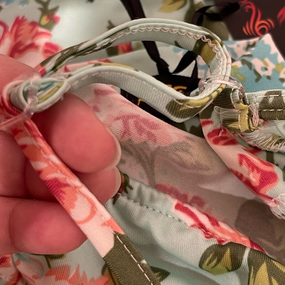 NEW REBORN | LIGHT GREEN FLORAL MIDI DRESS WITH ADJUSTABLE STRAPS | SIZE M - Picture 8 of 8